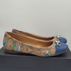Coach Leila Ballet flats Signature C And Floral Design Size 6M